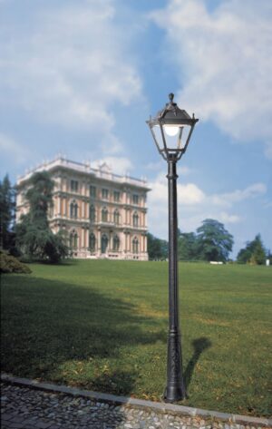 Ricu/Tobia Black Clear E27 30W 3K Tall Single Post Light