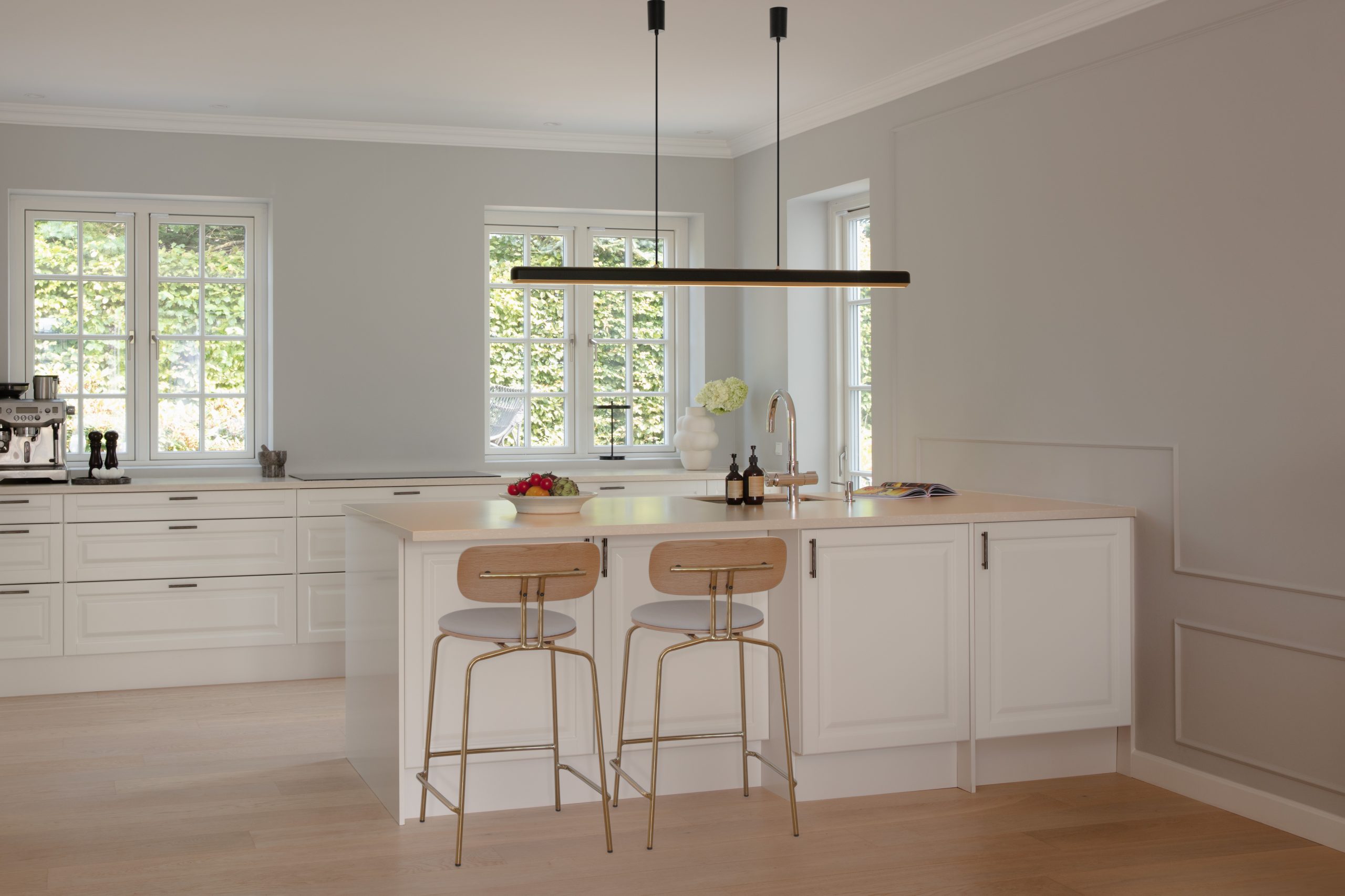 Hazel Branch 150 cm | Black/Brass - Image 2